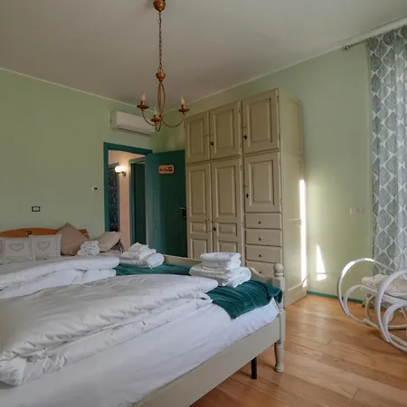 Villa La Casetta Di Renzo E Lucia *